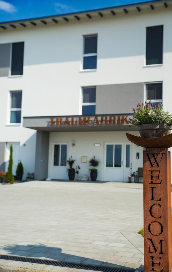 Hotel Traumfabrik Büttelborn Zewnętrze zdjęcie